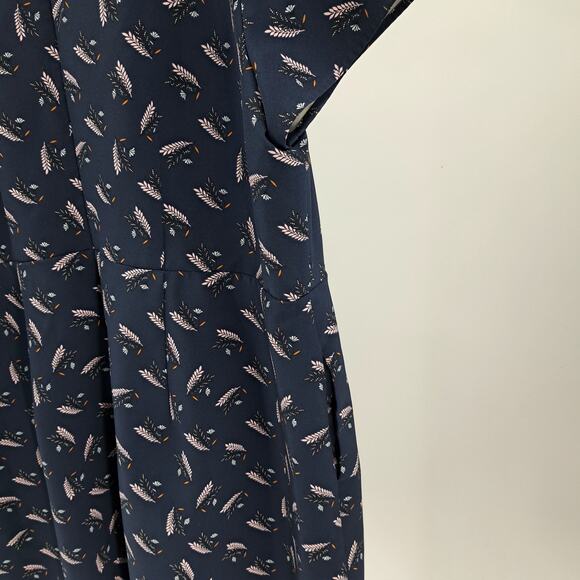 LOFT Fit & Flare Dress Plus 22 Feather Leaf Print V-Neck‎ Short Sleeve Navy Blue - Picture 4 of 7